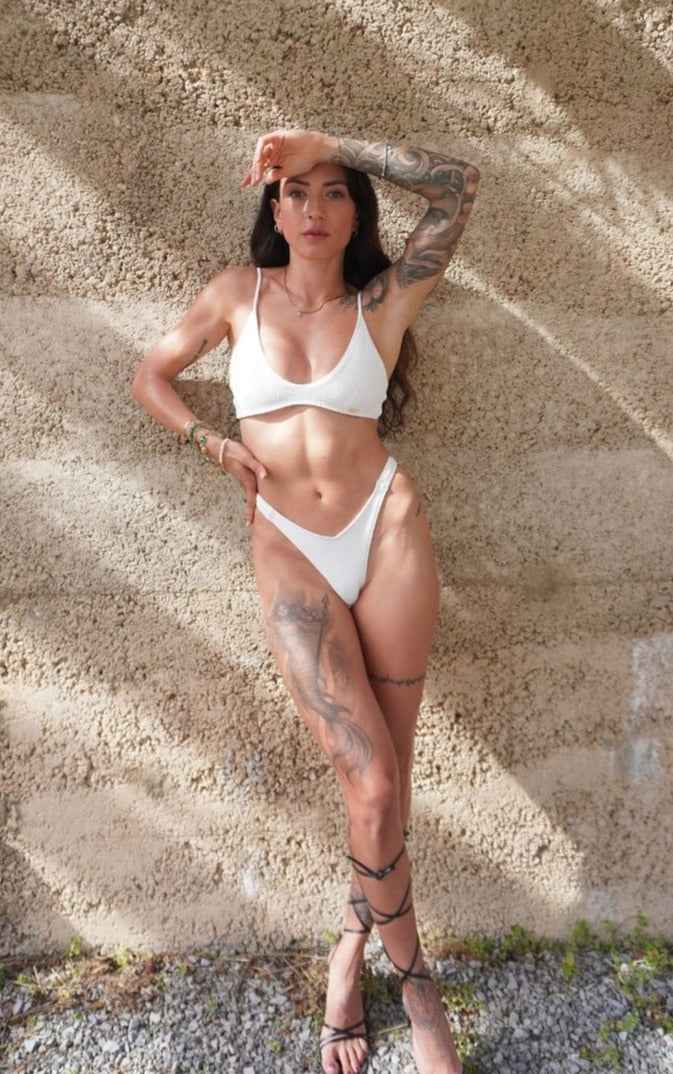 Wiki - Sporty Bikini Top, White